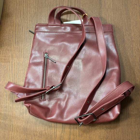 Matt & Nat Women's Burgundy Backpack - Picture 4 of 5